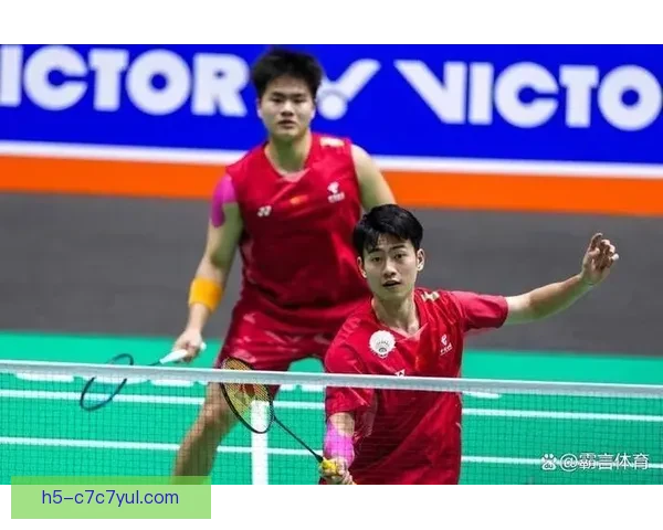 全英赛梁伟铿王昶晋级 八强携手陈柏阳刘毅 全英赛梁伟铿王昶晋级 八强携手陈柏阳刘毅